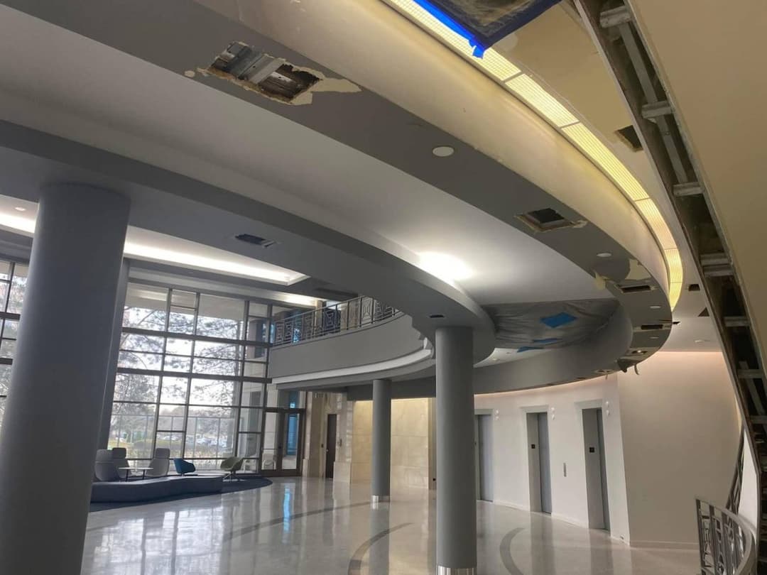 Retail build-out and storefront remodeling for Chicago businesses.